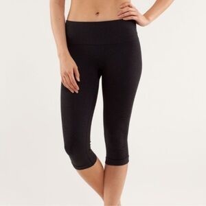 Lululemon In The Flow Crop In Black